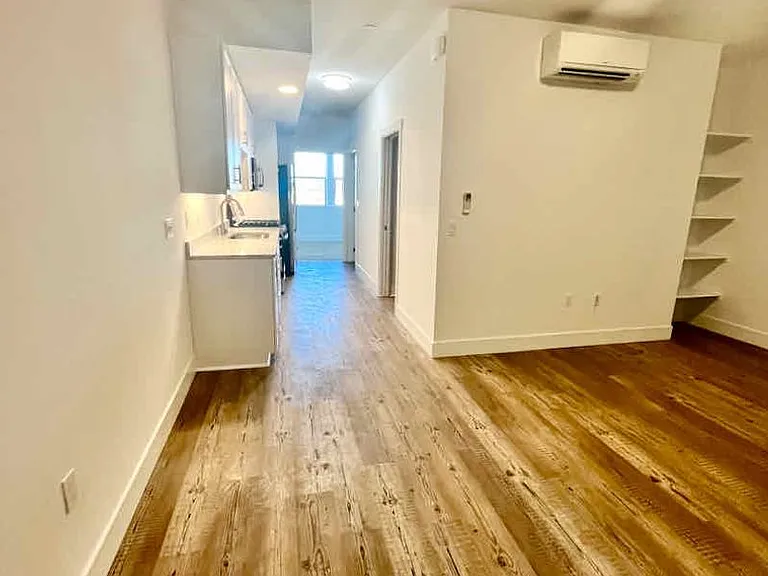 Emerald Ridge Apartments — Photo 30