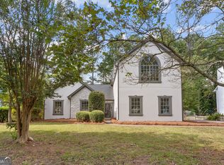 5500 Arrowind Rd NW, Lilburn, GA 30047