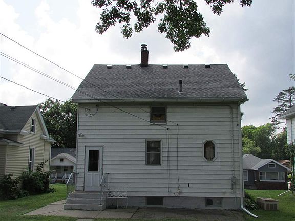 2nd image of 1929 Vine St