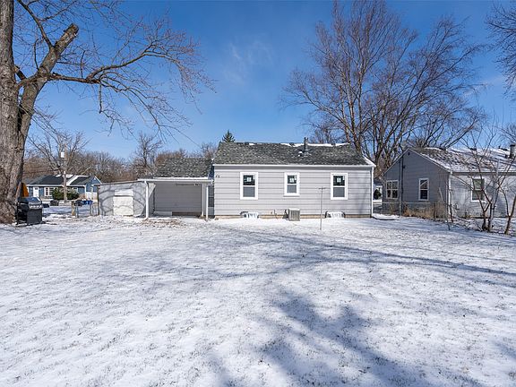 4th image of 3124 Sheridan Ave