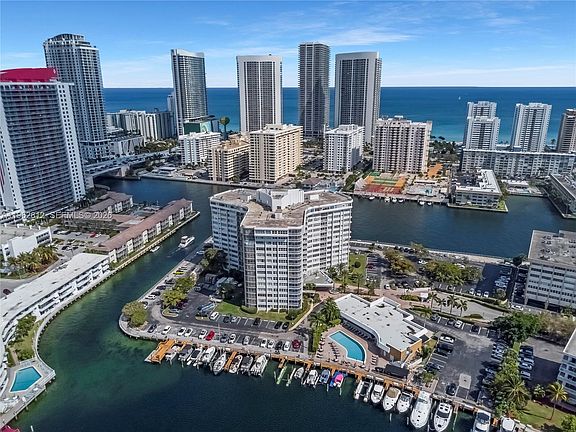 2nd image of 100 Golden Isles Dr APT 808
