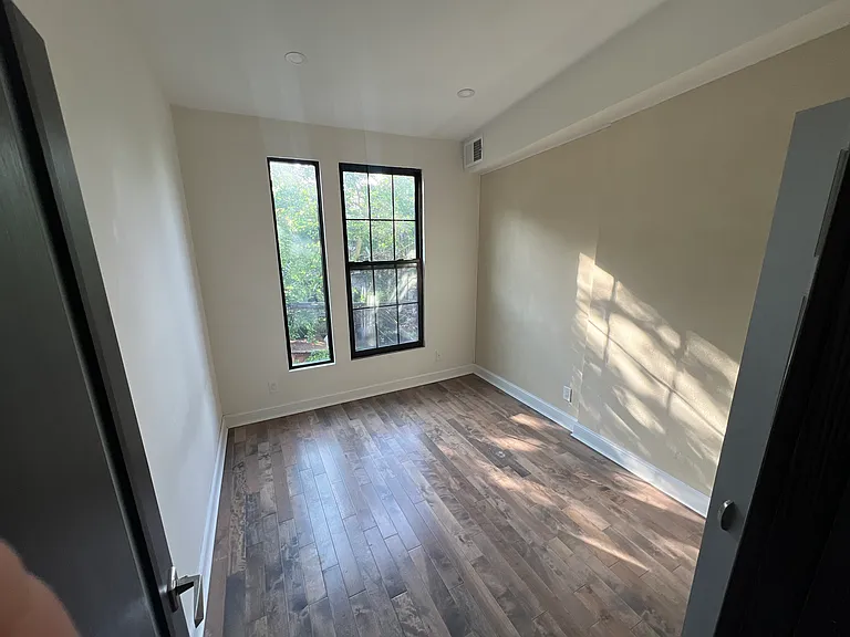 1409 Jefferson Ave #2C — Photo 13