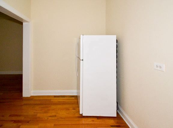 5th image of 540 W Wellington Ave #7
