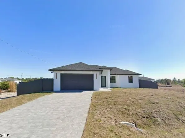 913 Mildred Ave S, Lehigh Acres, FL 33974