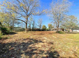 70 Baker St, Savannah, TN 38372