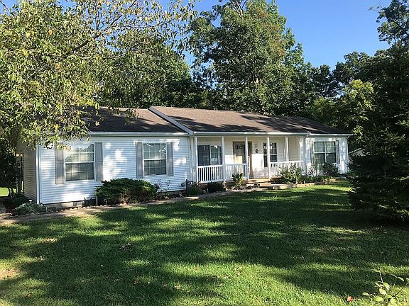 3rd image of 400 N Eastwood Dr