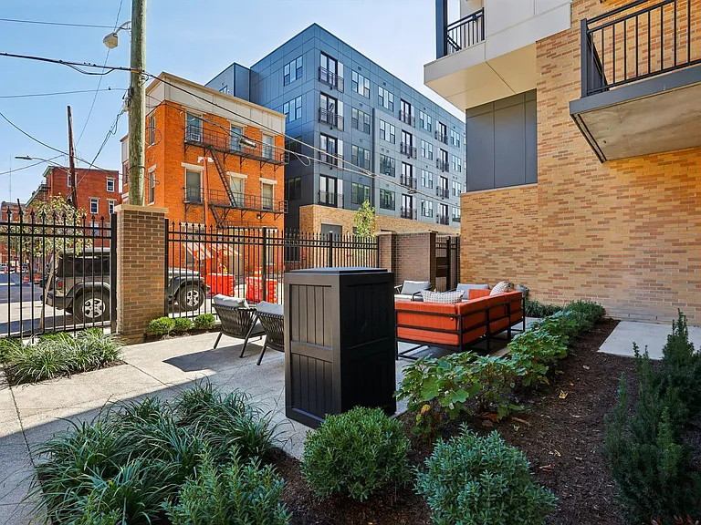 Contrast OTR — Photo 23