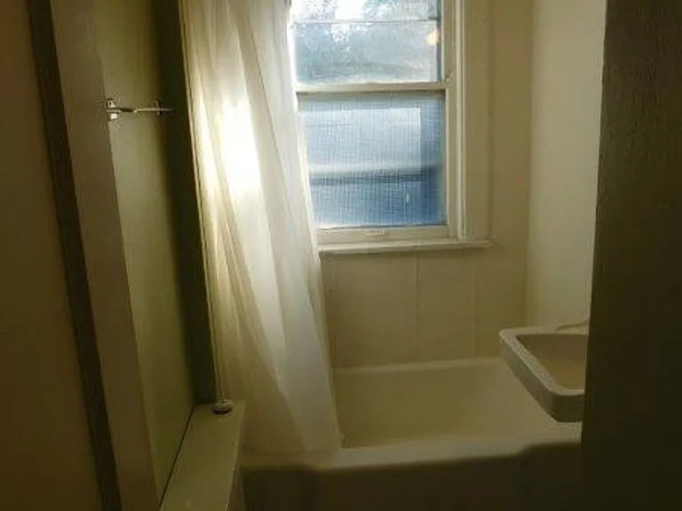 920 Spaight St — Photo 6