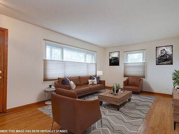 3rd image of 244 E Dewey Ave