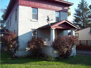 402 S Washington St, East Rochester, NY 14445