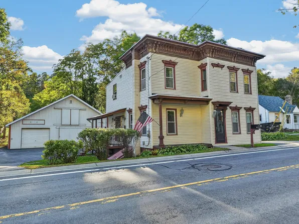 57 Fort Johnson Avenue, Fort Johnson, NY 12070