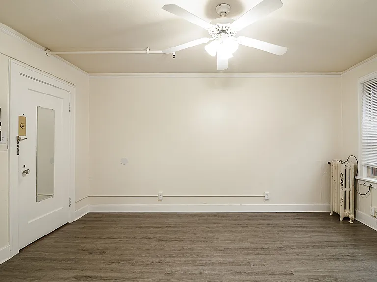 Terrace Court Apartments - Portland Oregon - Studio