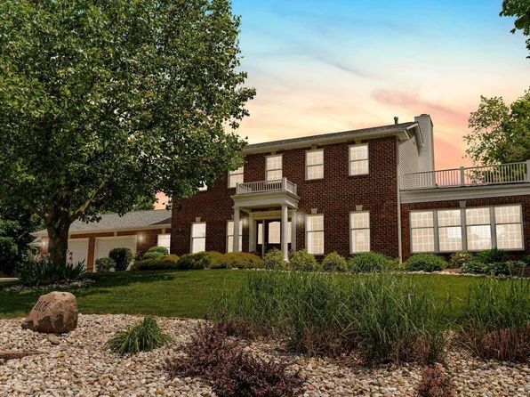 1106 Woodcrest Ln, Kendallville, IN 46755