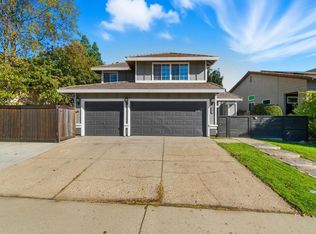 8885 Springhurst Dr, Elk Grove, CA 95624