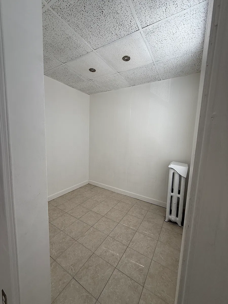 Building Photo - 406 67th St #2