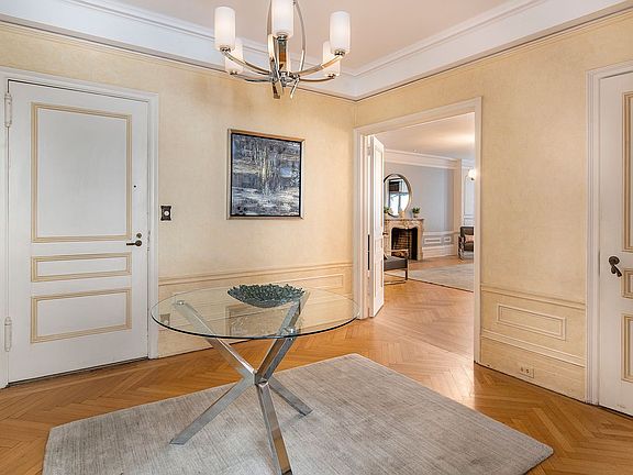 3rd image of 1016 5th Ave APT 8D