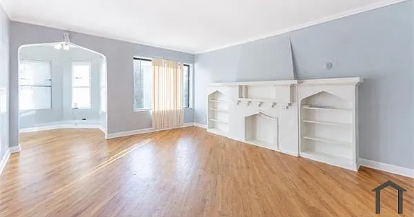 7628 S Essex Ave #1N — Photo 2