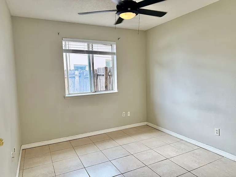 1021 Vannessa Dr — Photo 14