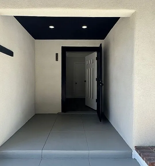 241 N Park View St #243 — Photo 3