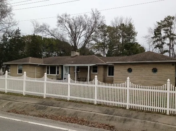 1519 E Walnut St, Carbondale, IL 62902