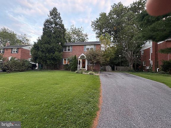 2nd image of 130 Merion Ave