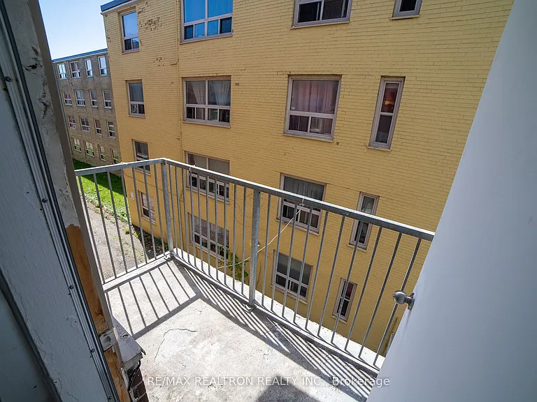2361 Lake Shore Blvd W #301 — Photo 9