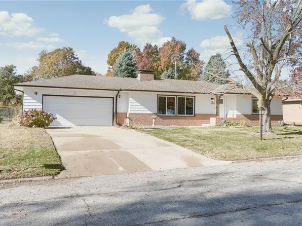 3510 W Lantern Ln, Saint Joseph, MO 64506
