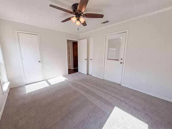 4th image of 1406 Tad St