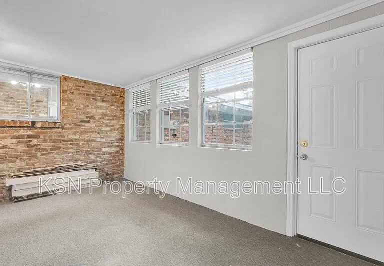 117 Windsor Rd — Photo 39