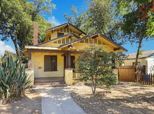 1030 N Mentor Ave, Pasadena, CA