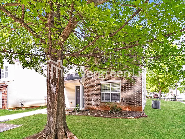 3217 Reid Brook Ln — Photo 2