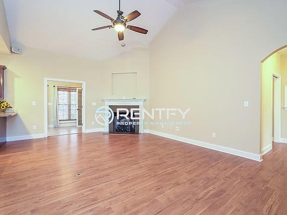 4th image of 5485 Styers Ferry Rd