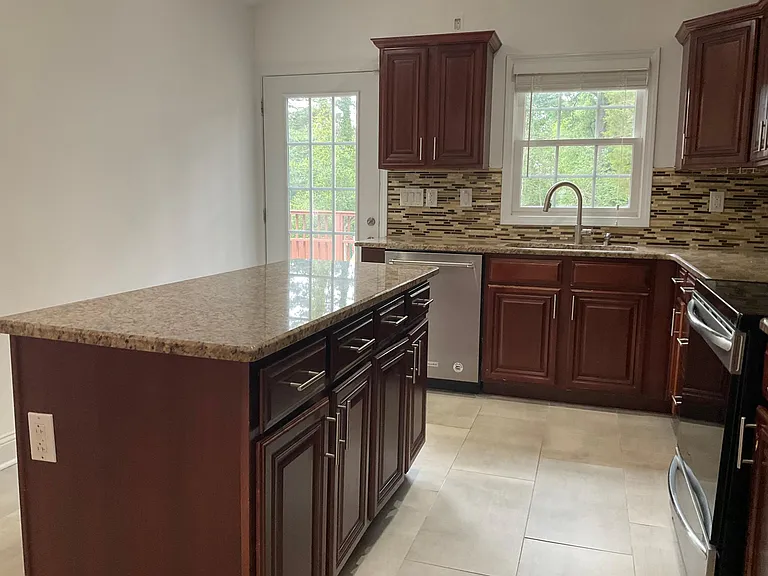 1794 Dresden Dr — Photo 11