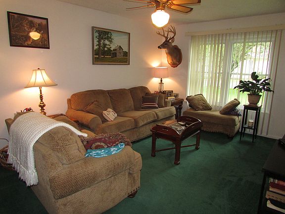 2nd image of 408 E 9th St