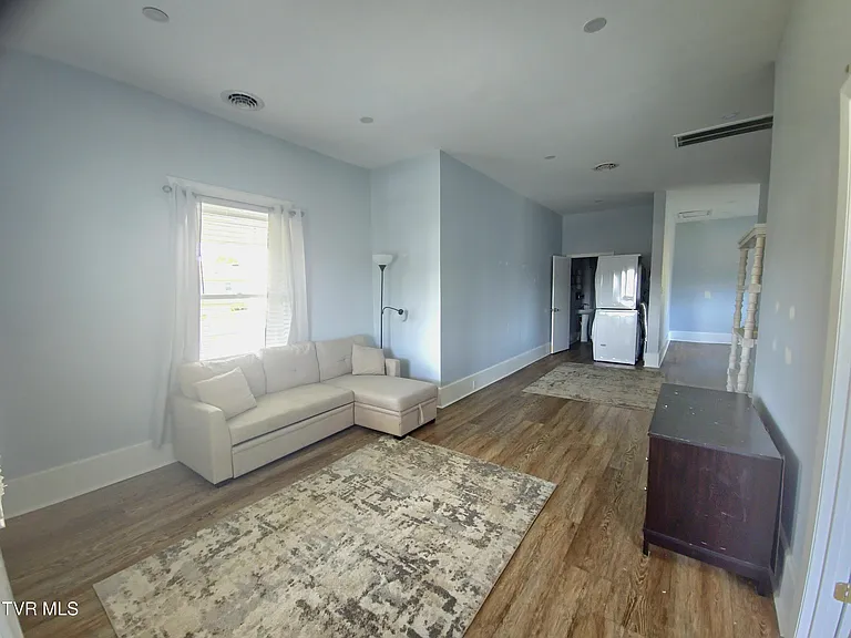 1001 Virginia Ave #2 — Photo 7