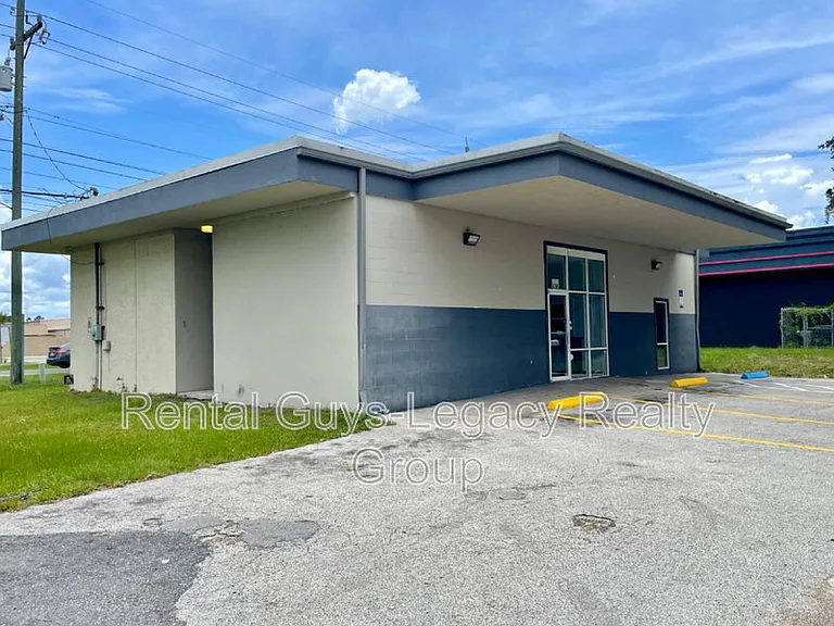 6365 Philips Hwy — Photo 1