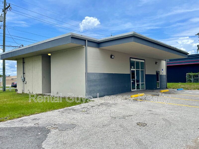 1st image of 6365 Philips Hwy