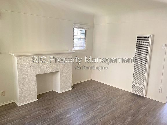 3rd image of 417 E Elmwood Ave APT A