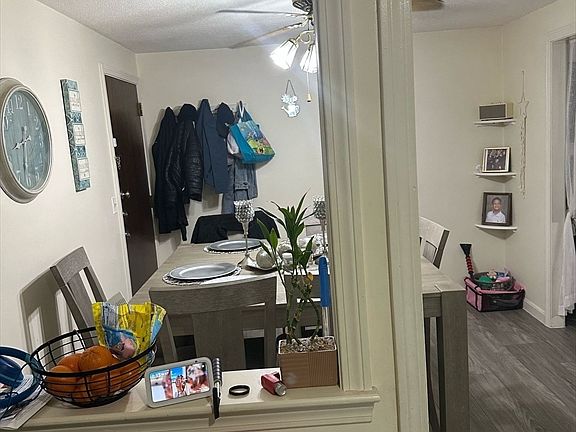 5th image of 655 W Lowell Ave Unit 22