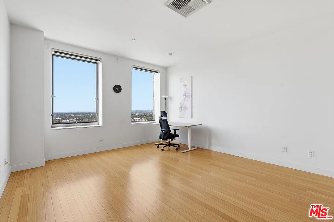 1 bed, 1.0 bath, 710 sqft, $2,400 — Photo 3