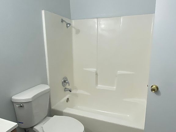 4th image of 301 Dorado Pl SE