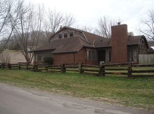 144 SE Turner Rd, Saint Joseph, MO 64504