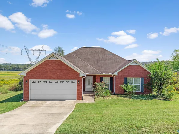 143 Derwent Ln NW, Huntsville, AL 35810