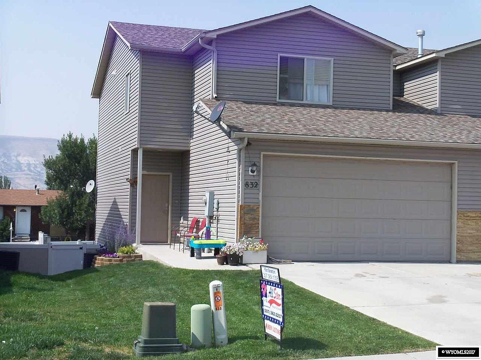 1st image of 832 Blue Sage Way