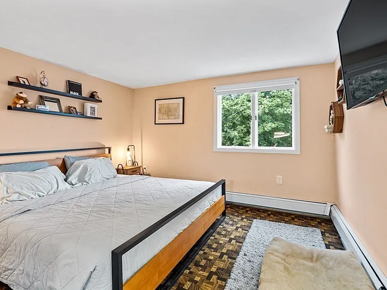 51 Fairlawn St #51 — Photo 10