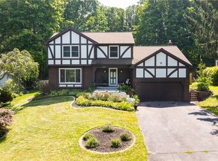 132 Larkwood Dr, Rochester, NY 14626