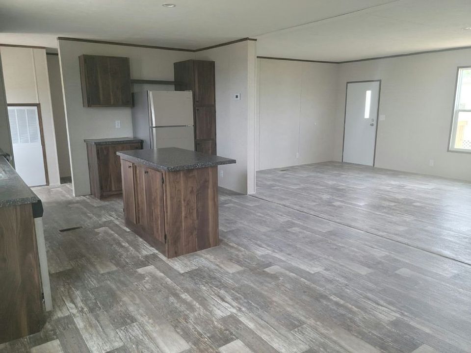 2nd image of 4314 South Hwy #27-55