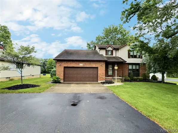 4373 Clinton St, Buffalo, NY 14224