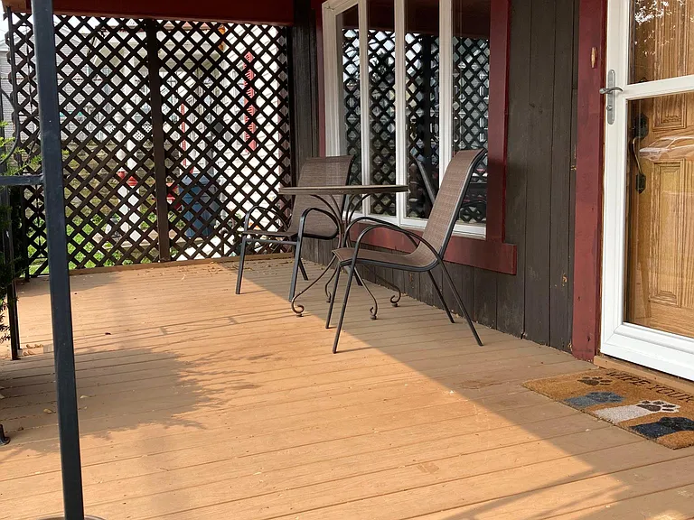 423 Church St — Photo 3