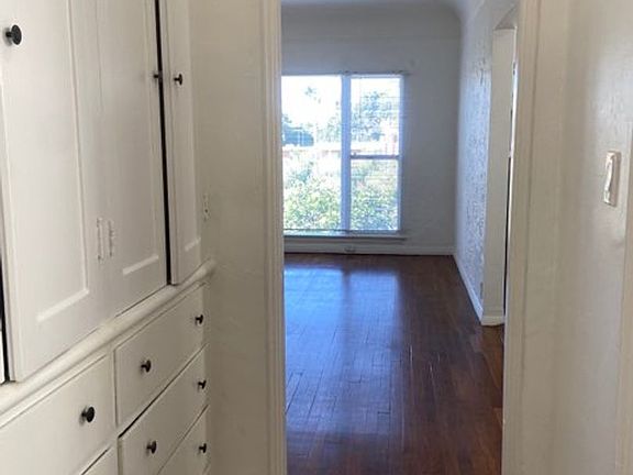 5th image of 1269 S Citrus Ave APT 7